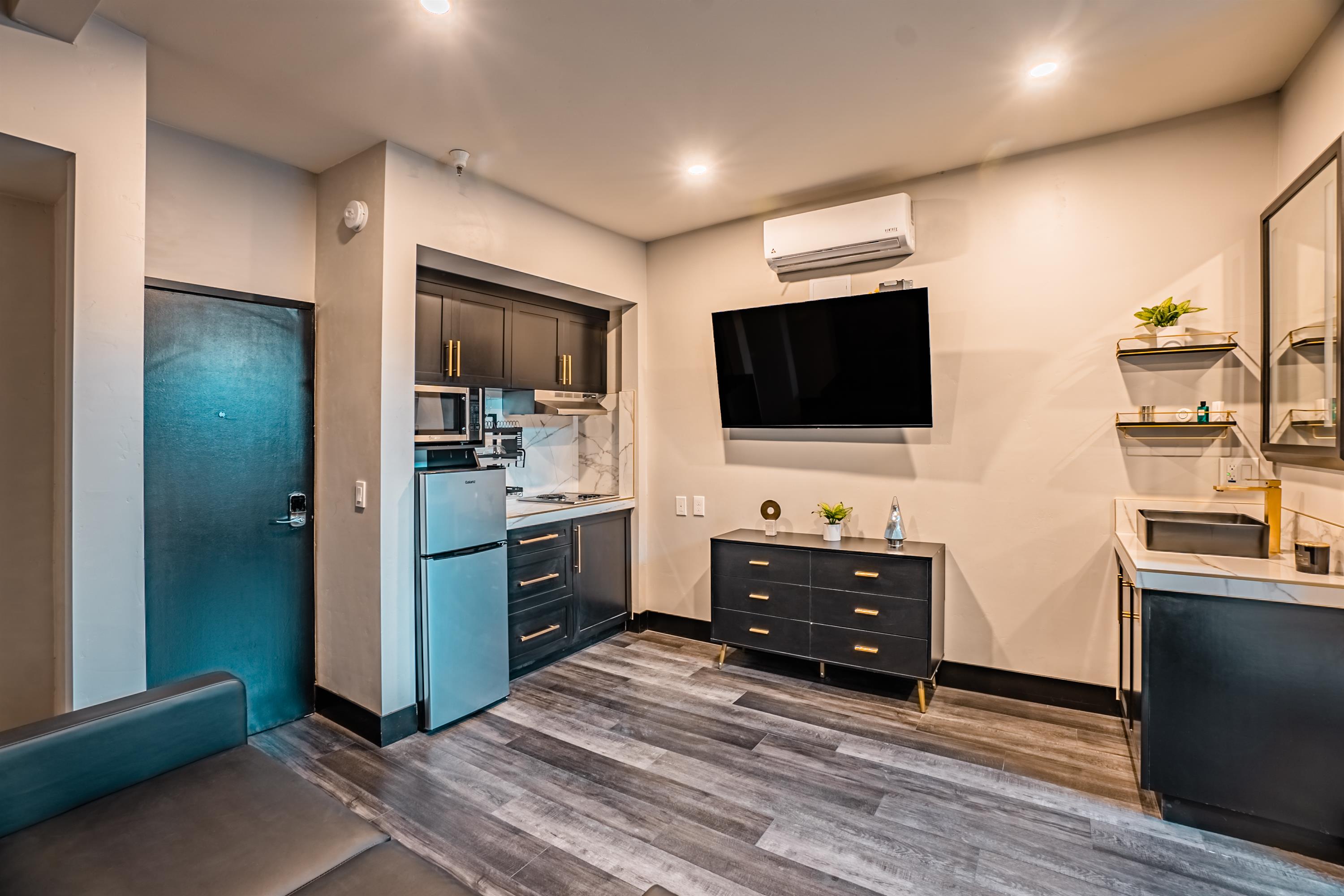 421 E Street #24