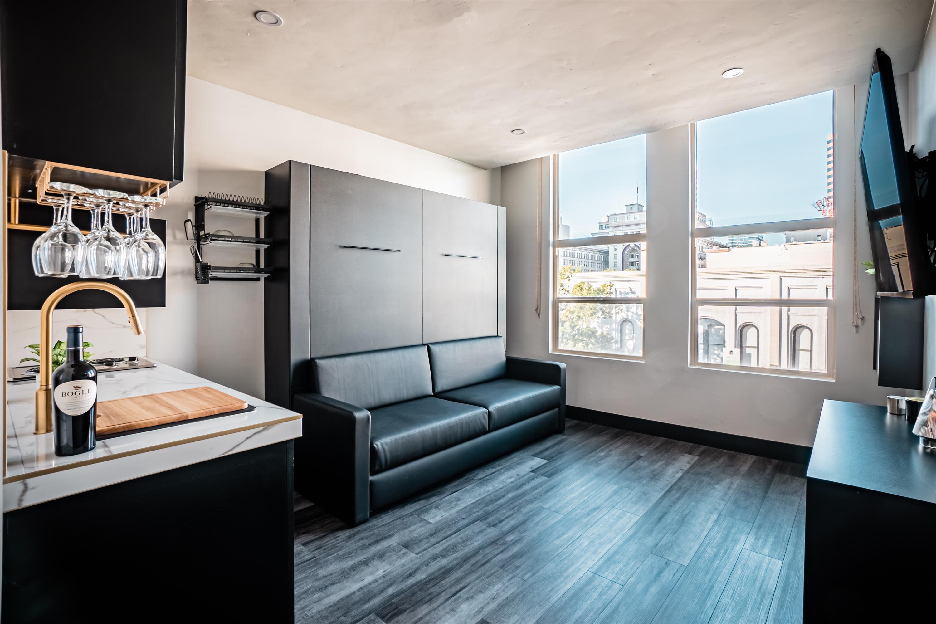 421 E Street #15