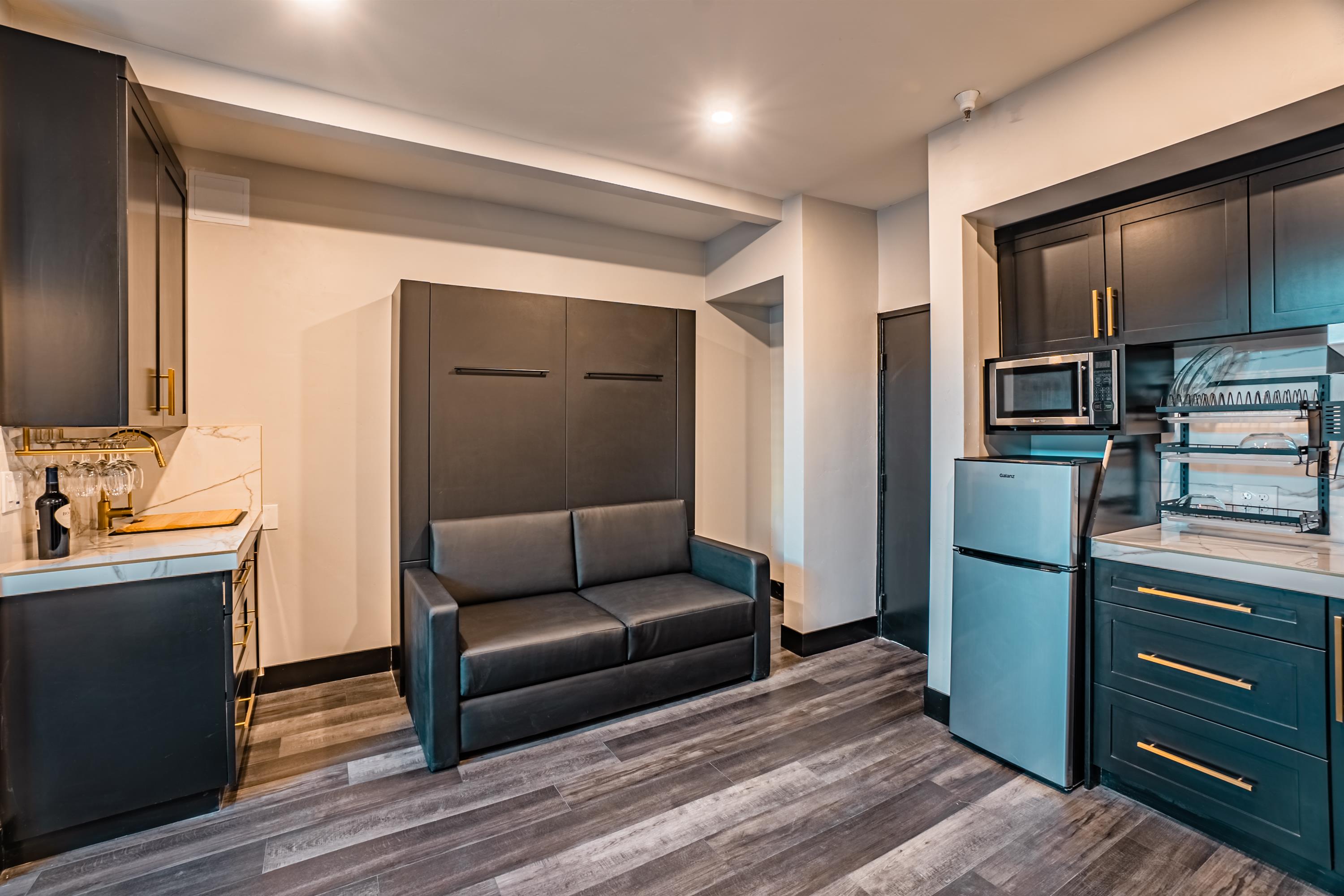 421 E Street #10
